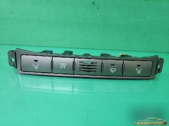 Kia Carnival 2013 — кнопка/выключатель 2