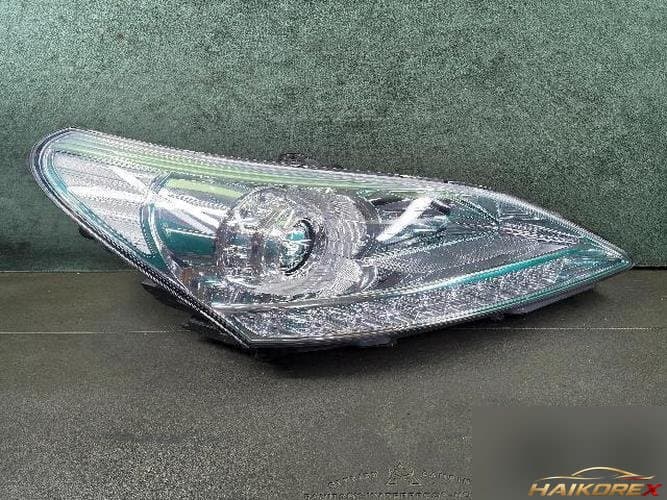 Hyundai Equus 2010 — фара передняя правая