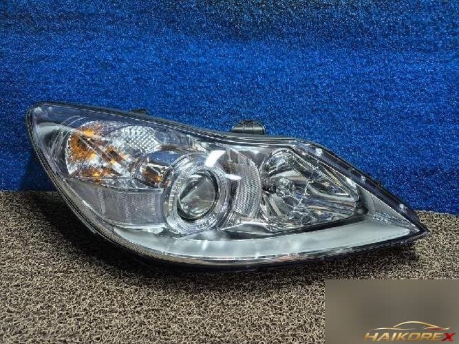 Hyundai Genesis 2010 — фара передняя правая