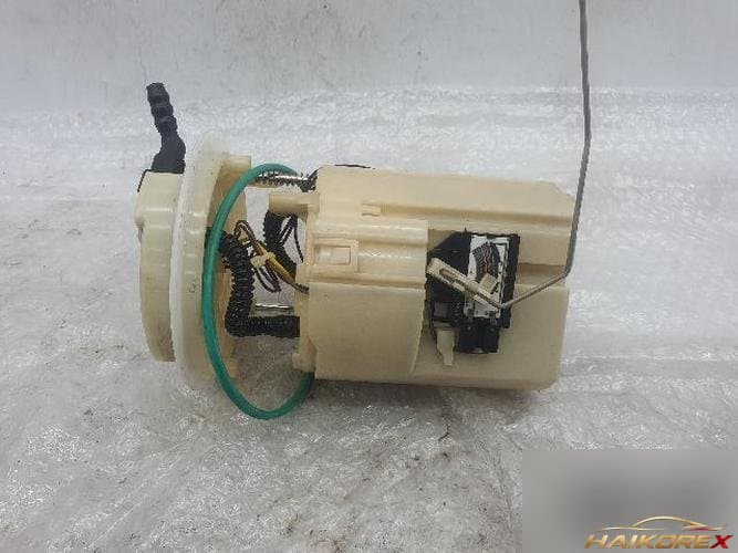 Renault SM5 2011 — топливный насос в сборе