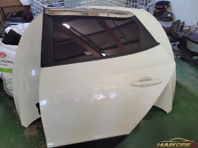 Hyundai Tucson 2012 — дверь задняя левая