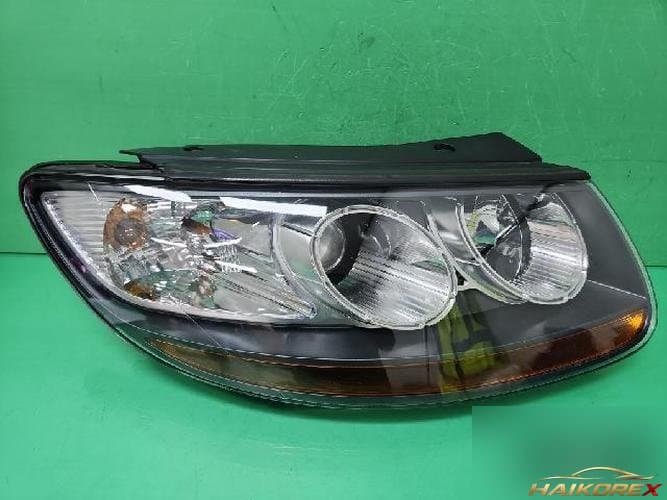 Hyundai Santa Fe 2007 — фара передняя правая