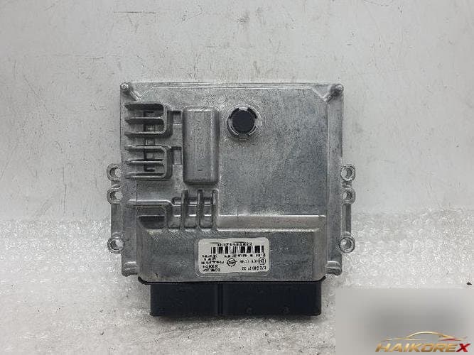 Блок управления двигателем ECU 672540213233