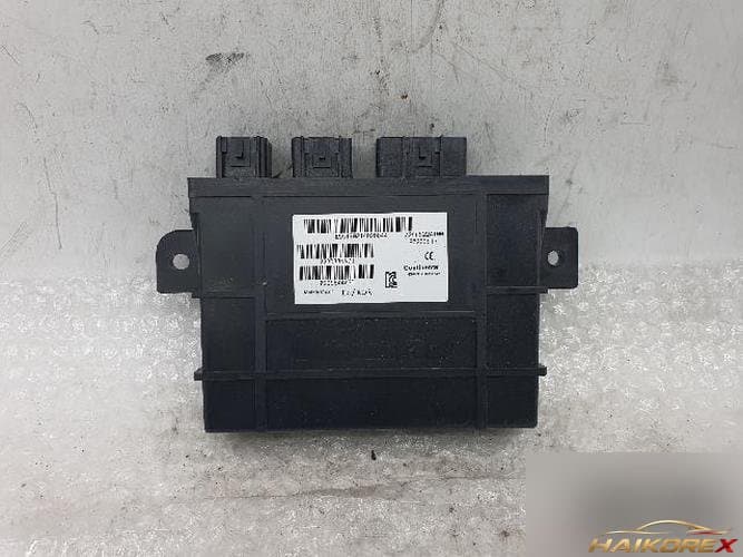 GM Daewoo Captiva 2014 — модуль управления кузовом ETACS/BCM