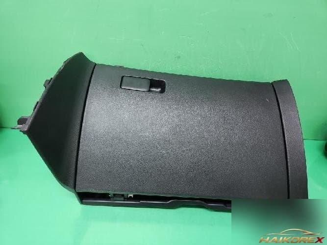 Kia Mohave 2011 — ящик перчаточный