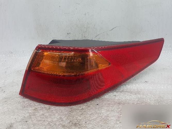 Kia K5 2014 — фонарь задний комбинированный правый