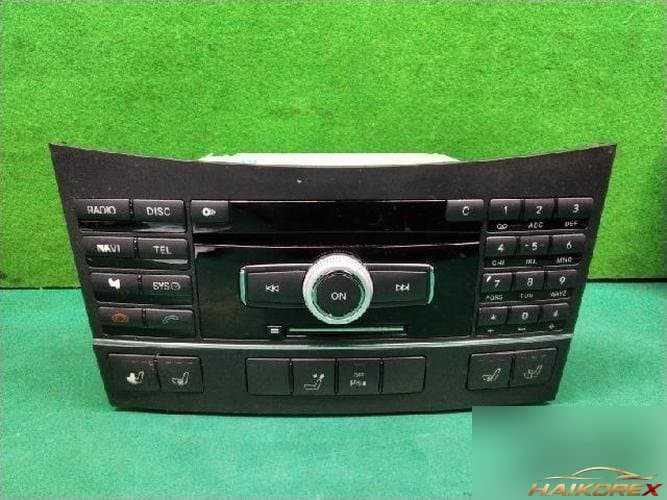 Mercedes-Benz E-Class 2010 — AV система