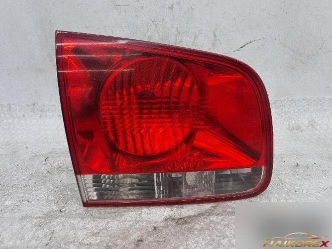 Volkswagen Touareg 2006 — панель обивки двери багажника левая