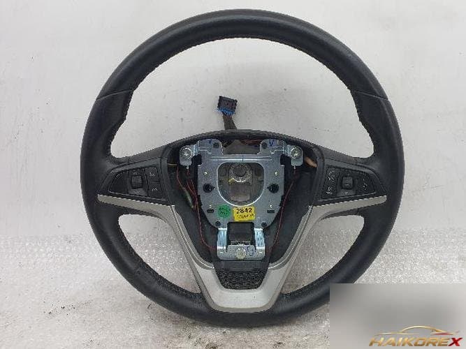 GM Daewoo Captiva 2018 — рулевое колесо
