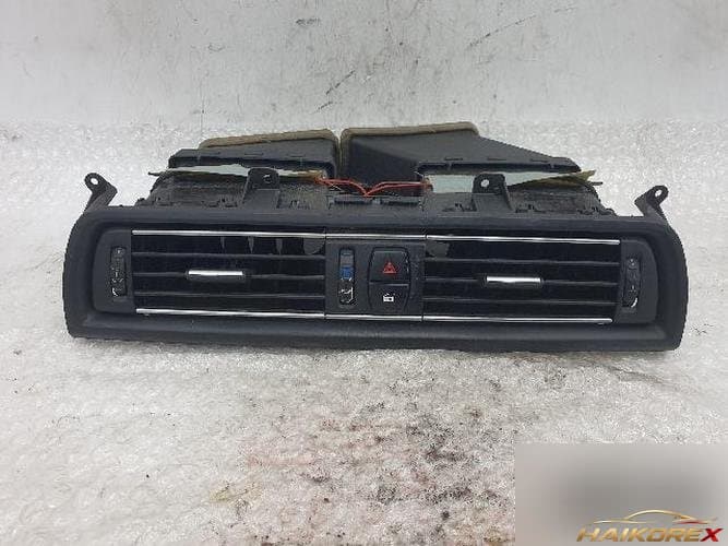 BMW 5 Series 2013 — дефлектор воздуховода