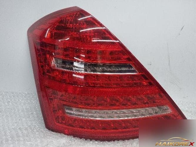 Mercedes-Benz S-Class 2010 — фонарь комбинированный задний левый