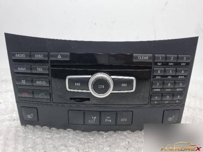 Mercedes-Benz E-Class 2012 — AV система