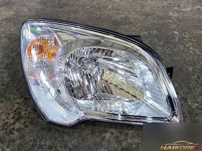 Kia Sportage 2010 — фара передняя правая