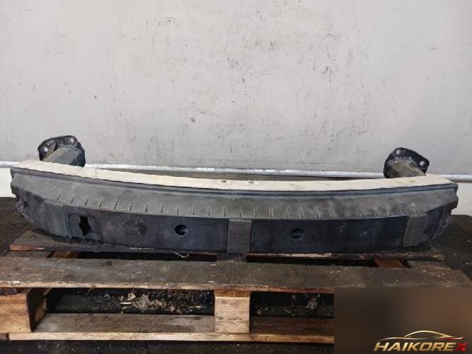 Направляющая переднего бампера 620903TA0A