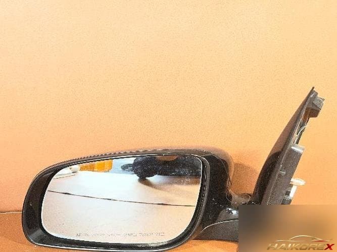 Боковое зеркало левое