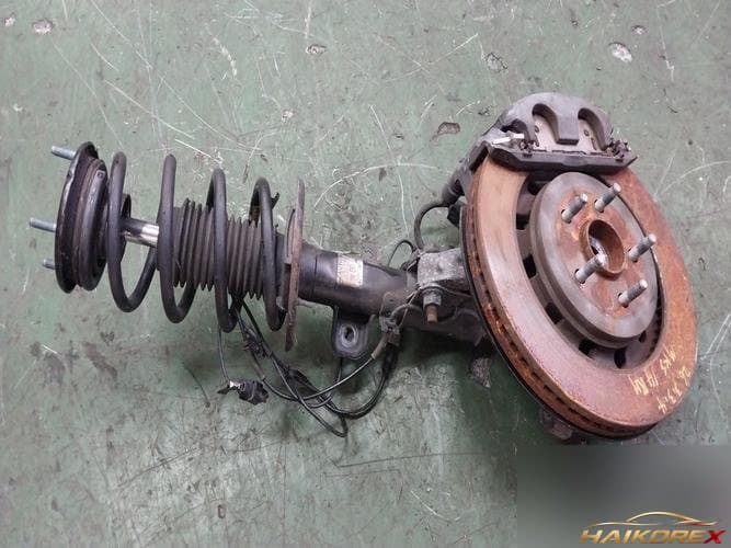 Передний кулак правый DE9Z3K185A