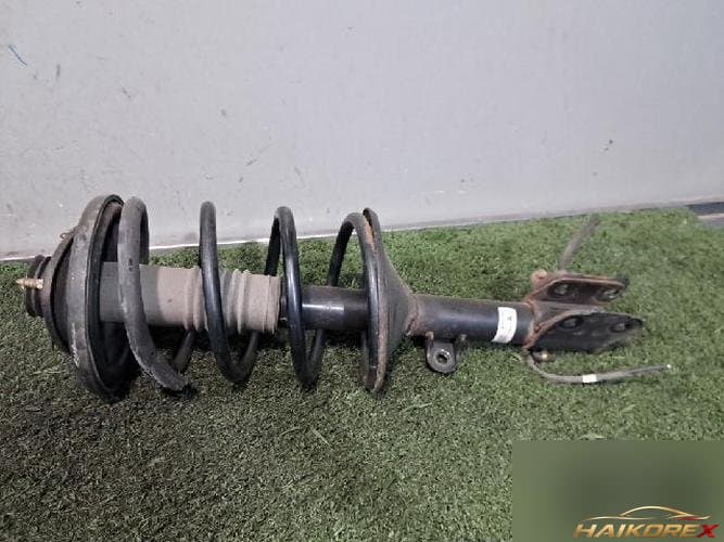 Стойка передней подвески правая