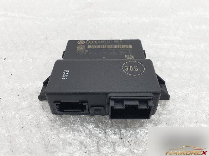 Блок управления BCM 8R0 907 468 N