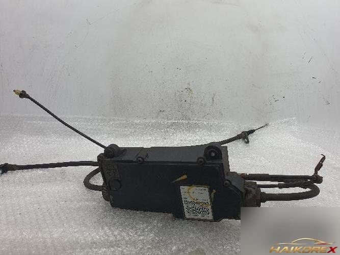 Электронный стояночный тормоз EPB 59700-3M000