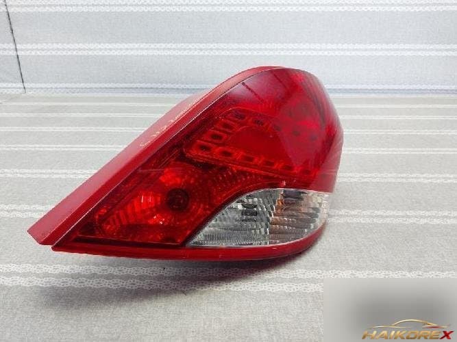Peugeot 207 2011 — задний фонарь в сборе правый (комбинированный)