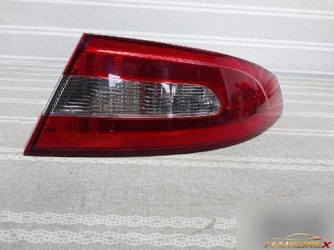 Jaguar XF 2010 — комбинированный фонарь задний правый (пассажирский)