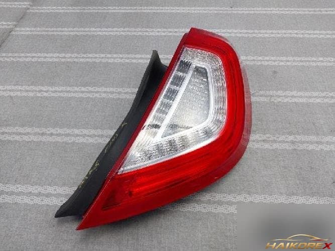 Ford MKS 2014 — комбинированный фонарь задний правый (LED)