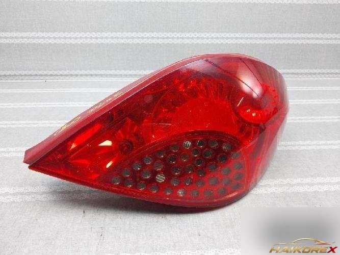 Peugeot 207 2008 — комбинированный фонарь задний правый (пассажирский)