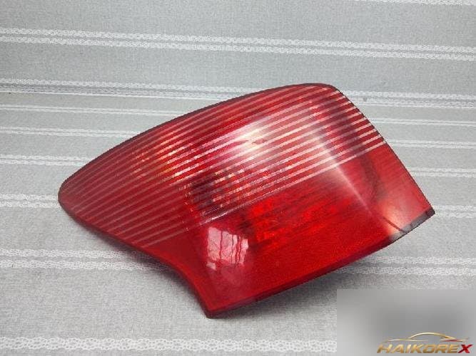 Peugeot 407 2008 — фонарь задний левый (комбинированный)
