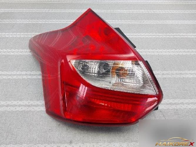 Ford Focus 2014 — фонарь задний левый (комбинированный)