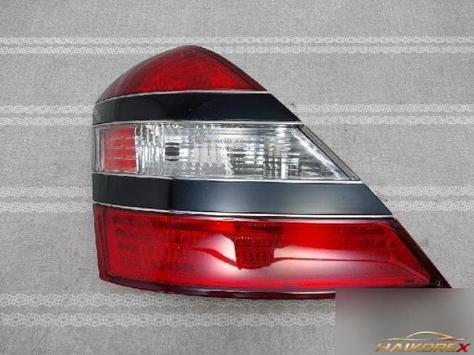Mercedes-Benz S-Class 2006 — комбинированный задний фонарь левый