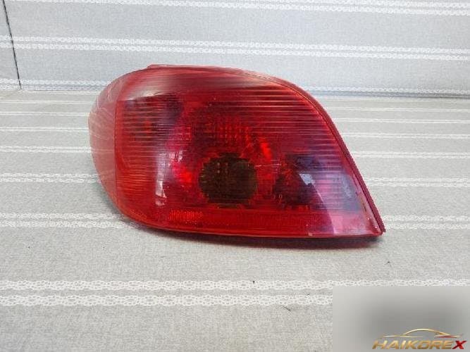Peugeot 307 2004 — фонарь задний левый (комбинированный)