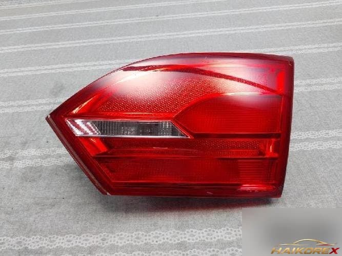 Volkswagen Jetta 2014 — подсветка багажника белая