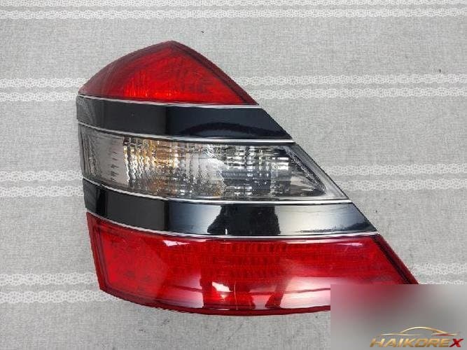 Mercedes-Benz S-Class 2006 — комбинированный фонарь задний левый (водительский)