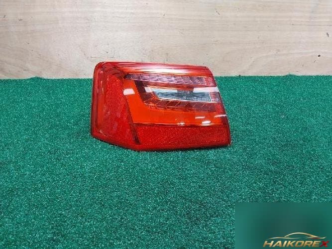 Audi A6 2014 — комбинированный фонарь задний левый (водительский) 4G5 945 095 A 8