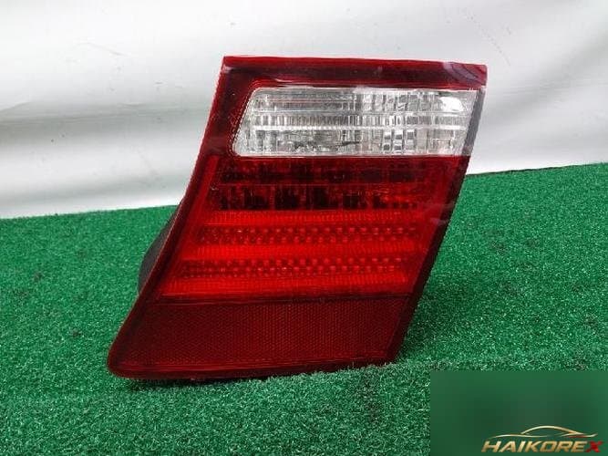 Lexus LS 2010 — фонарь багажника LED