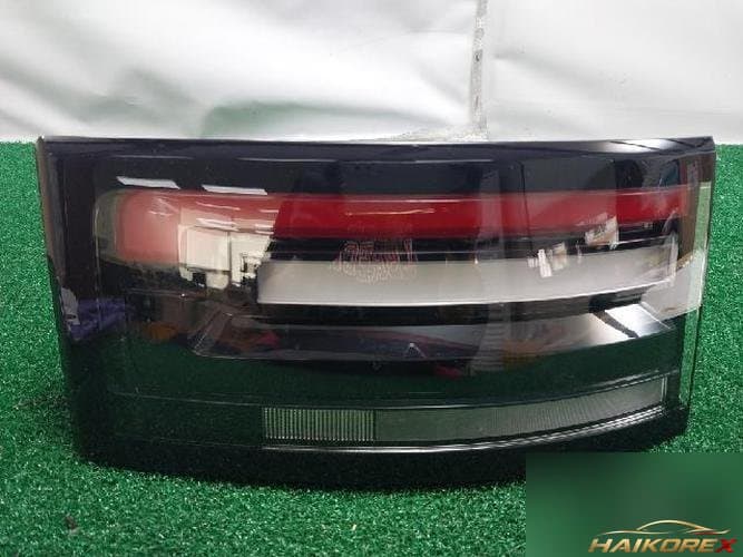 Land Rover Discovery 2019 — подсветка багажника белая HY32 13192 AD 9