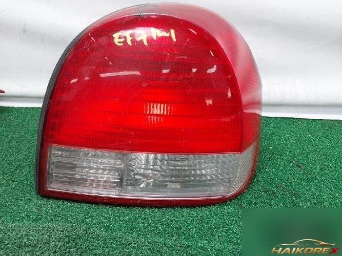 Hyundai Sonata 2000 — комбинированный фонарь задний правый (пассажирский) 92402-380