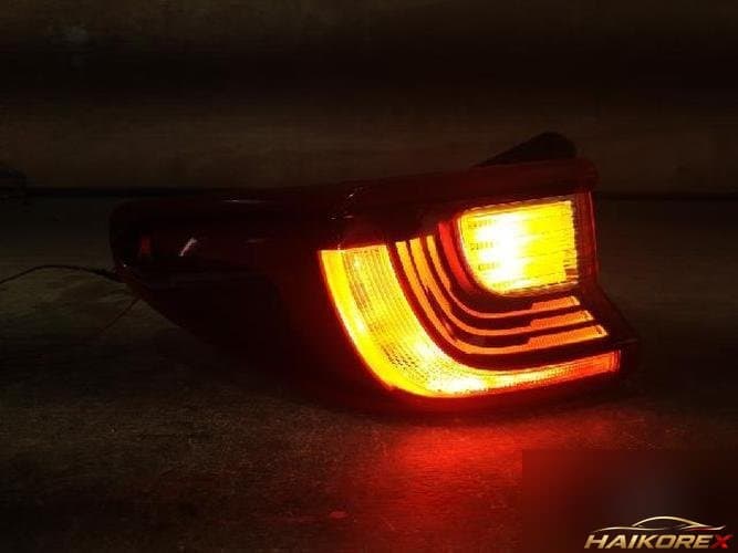 Kia Stonic 2018 — фонарь задний левый наружный 92401-H8500