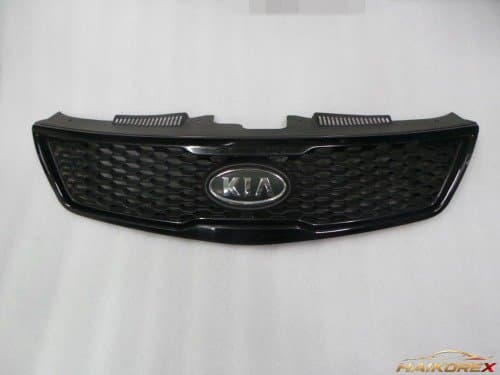 Решётка радиатора Kia Forte 863501M010
