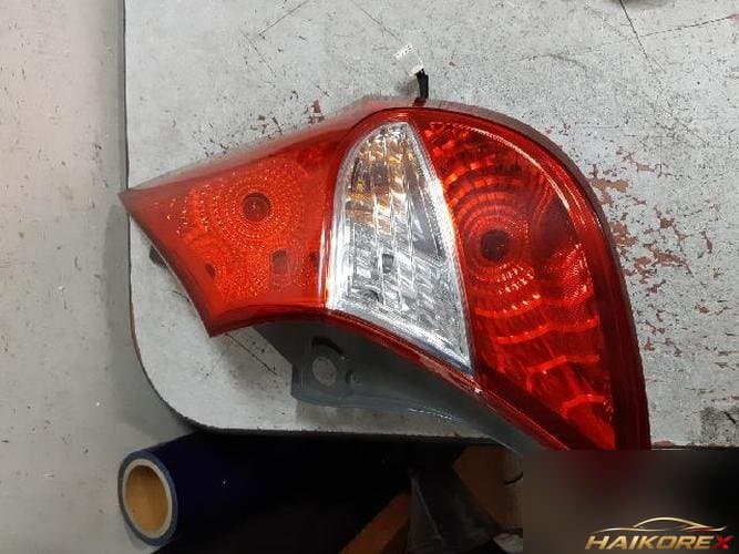 Hyundai Accent 2011 — фонарь задний правый наружный 92402-1R200