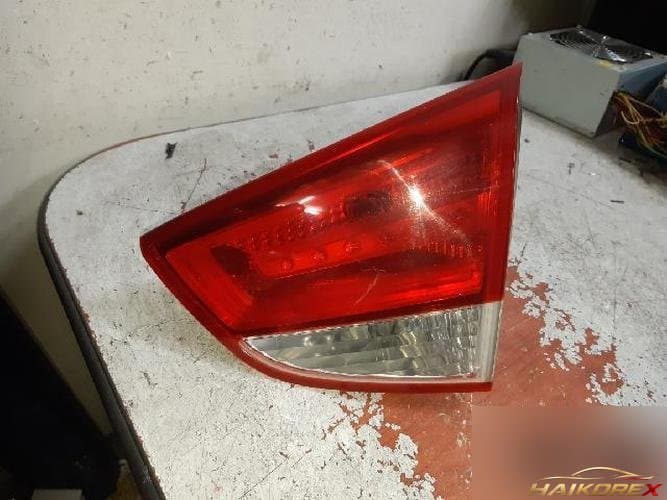 Hyundai Tucson 2012 — фонарь задний правый внутренний 92406-2S020
