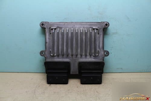 Kia K5 2014 — фонарь задний правый (наружный) 92402-2T500