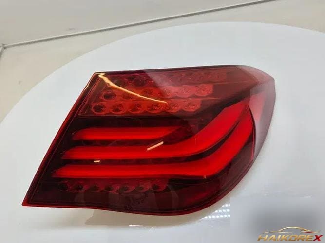 BMW 7 Series 2011 — фонарь задний правый наружный 7300268