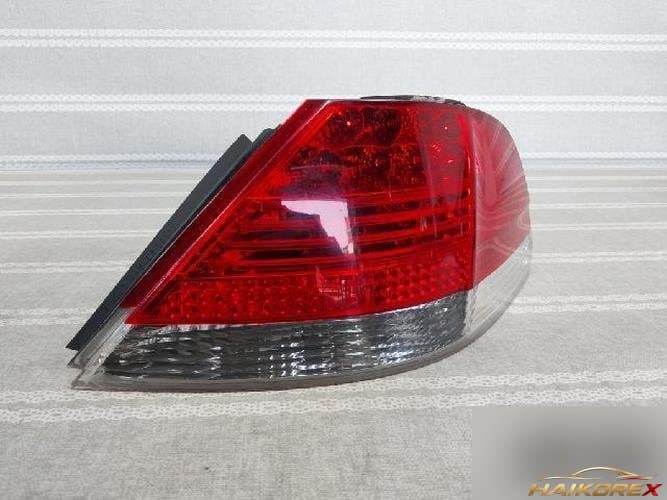 BMW 7 Series 2006 — комбинированный фонарь задний правый (пассажирский) 6937236-10