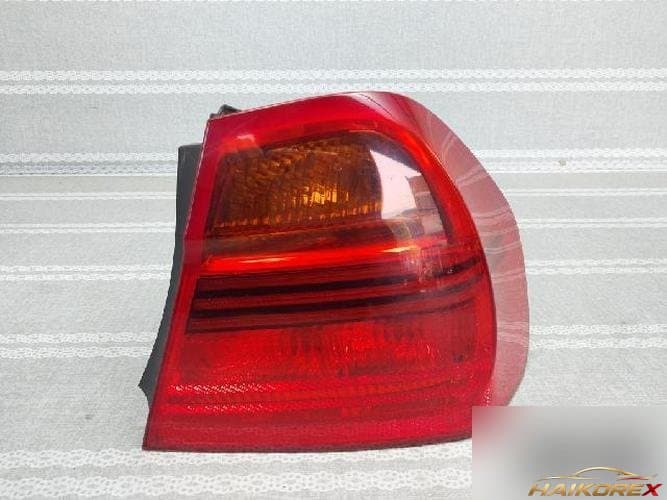BMW 3 Series 2005 — комбинированный фонарь задний правый (пассажирский) 6 937 458