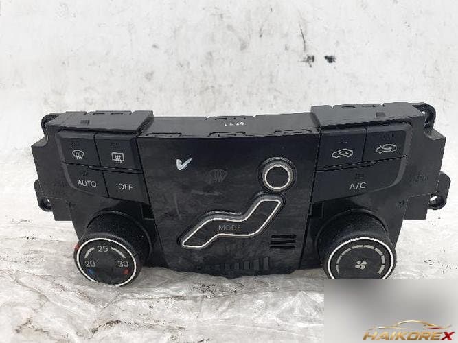 Hyundai Sonata 2010 — переключатель управления кондиционером/печкой 97250-3S100